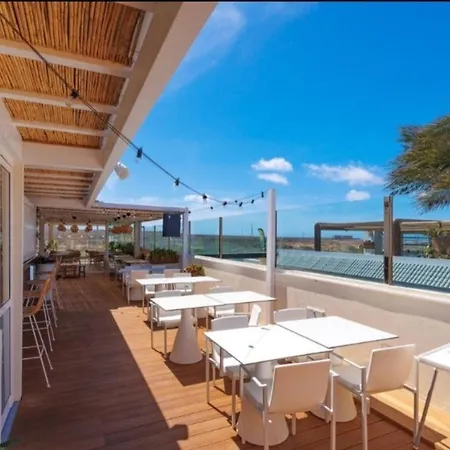 Bristol Sunset Piscina Апартаменты Коральео